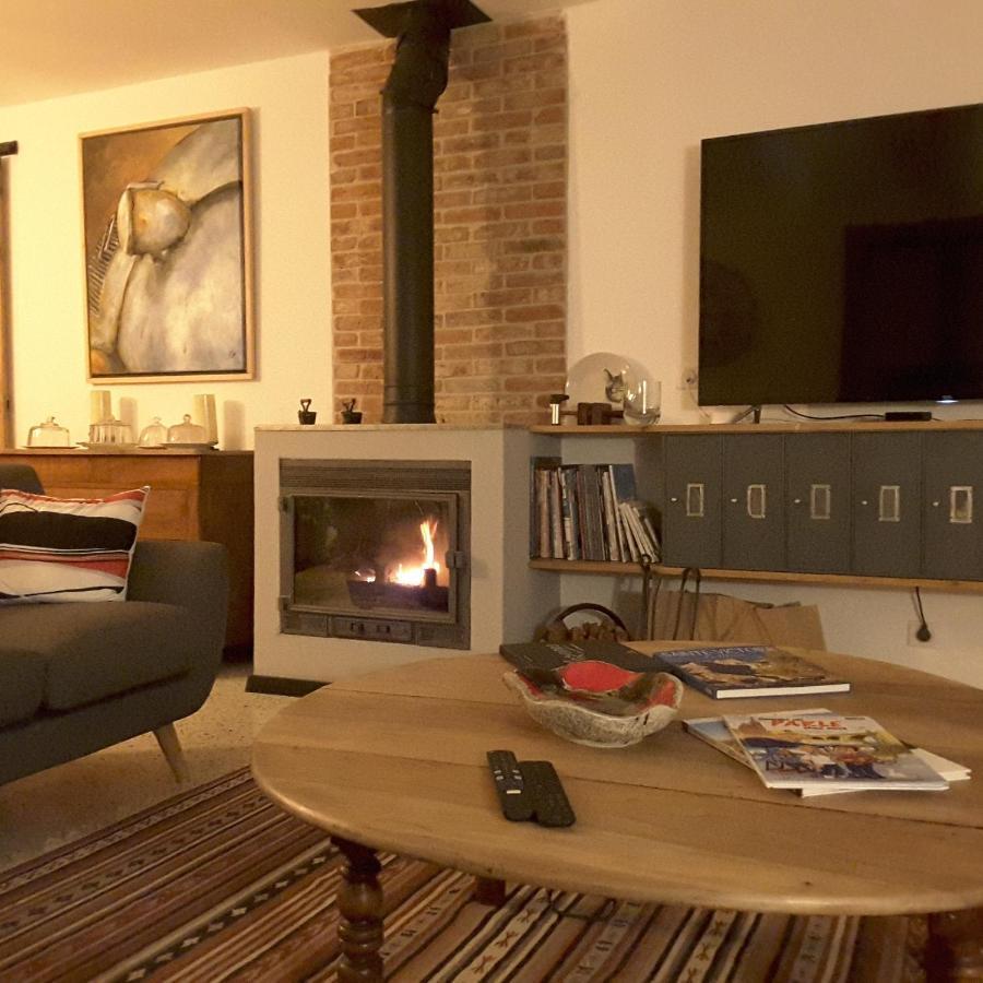Philoxenia Bed & Breakfast Pourrieres ภายนอก รูปภาพ